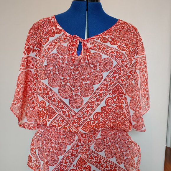 Elle Flowy Blouse with Cinched Waist - Picture 3 of 4